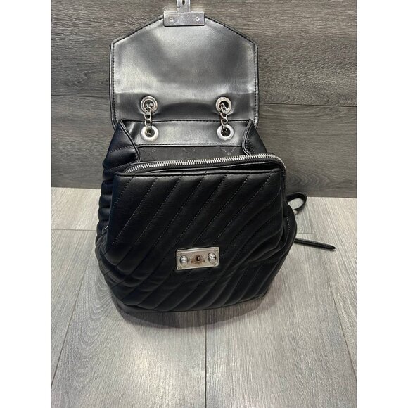 Share MICHAEL KORS ROSE BLACK MEDIUM BACKPACK QUILTED BLACK SILVER B000421 main image 5